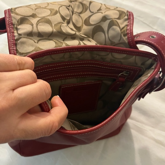 Coach red satchel style purse - Picture 6 of 13